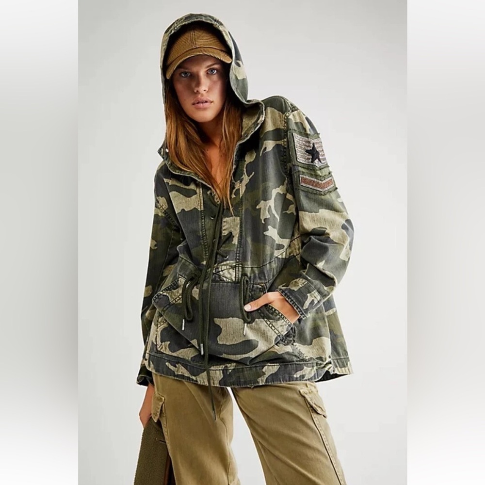 Free People Printed Military Pullover Hoodie Camo Lace up Jewel Patch
